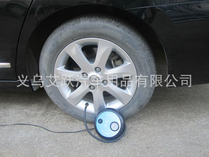 產品名稱:迷你車載充氣泵 產品產地:中國大陸 工作電壓:dc12v 工作